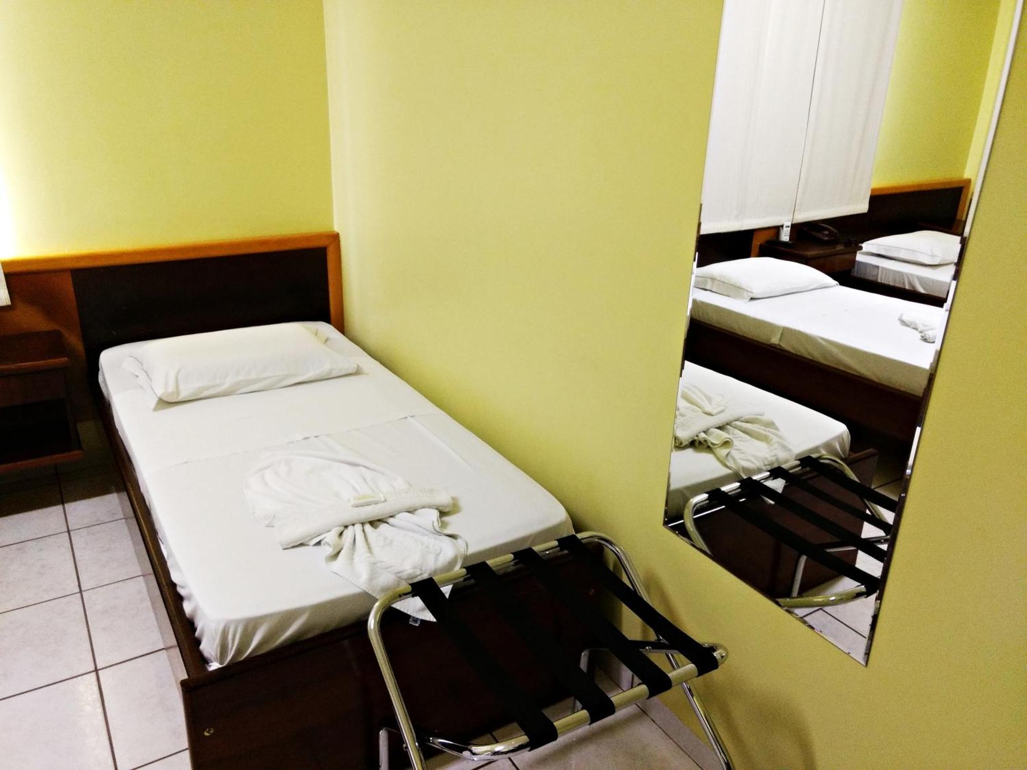 Hotel Pousada Real Sinop Esterno foto