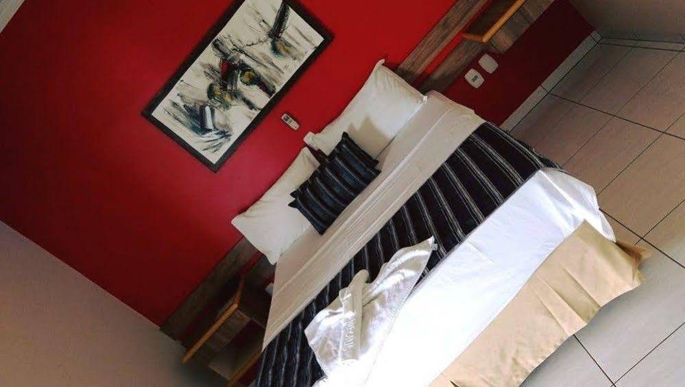 Hotel Pousada Real Sinop Esterno foto